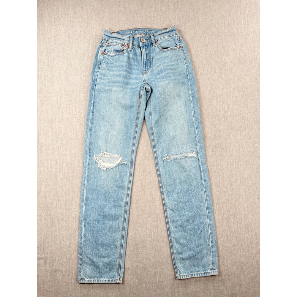 American Eagle 90s Straight Light Wash Distressed High Rise Jeans Size 00 Reg